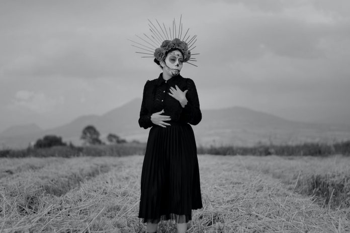 farkli kulturlerdeki olum ve yas gelenekleri